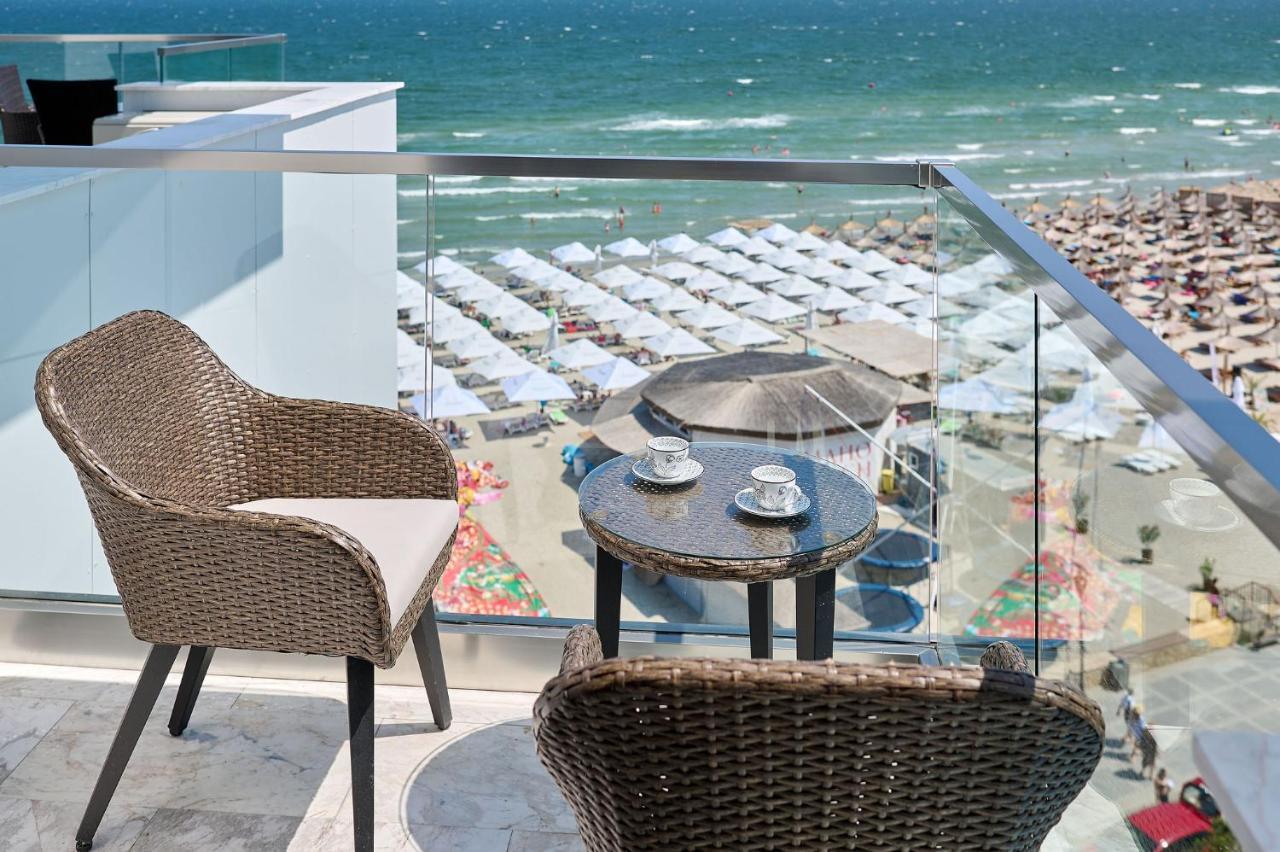 Wave N' Sea Apartment In Infinity Beach Resort - Parking Mamaia Exterior foto